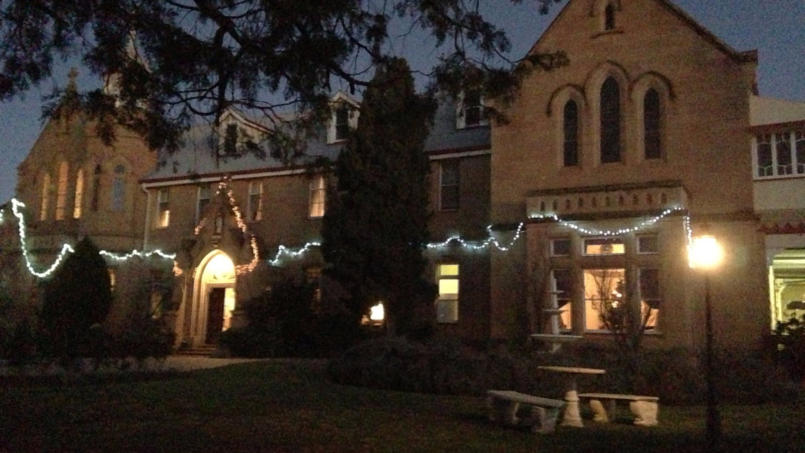 Abbey Boutique Hotel - Christmas in July