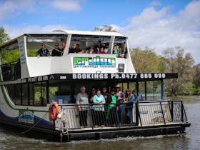 The Sienna Daisy Boat  - Lake Mulwala Private Boat Charters