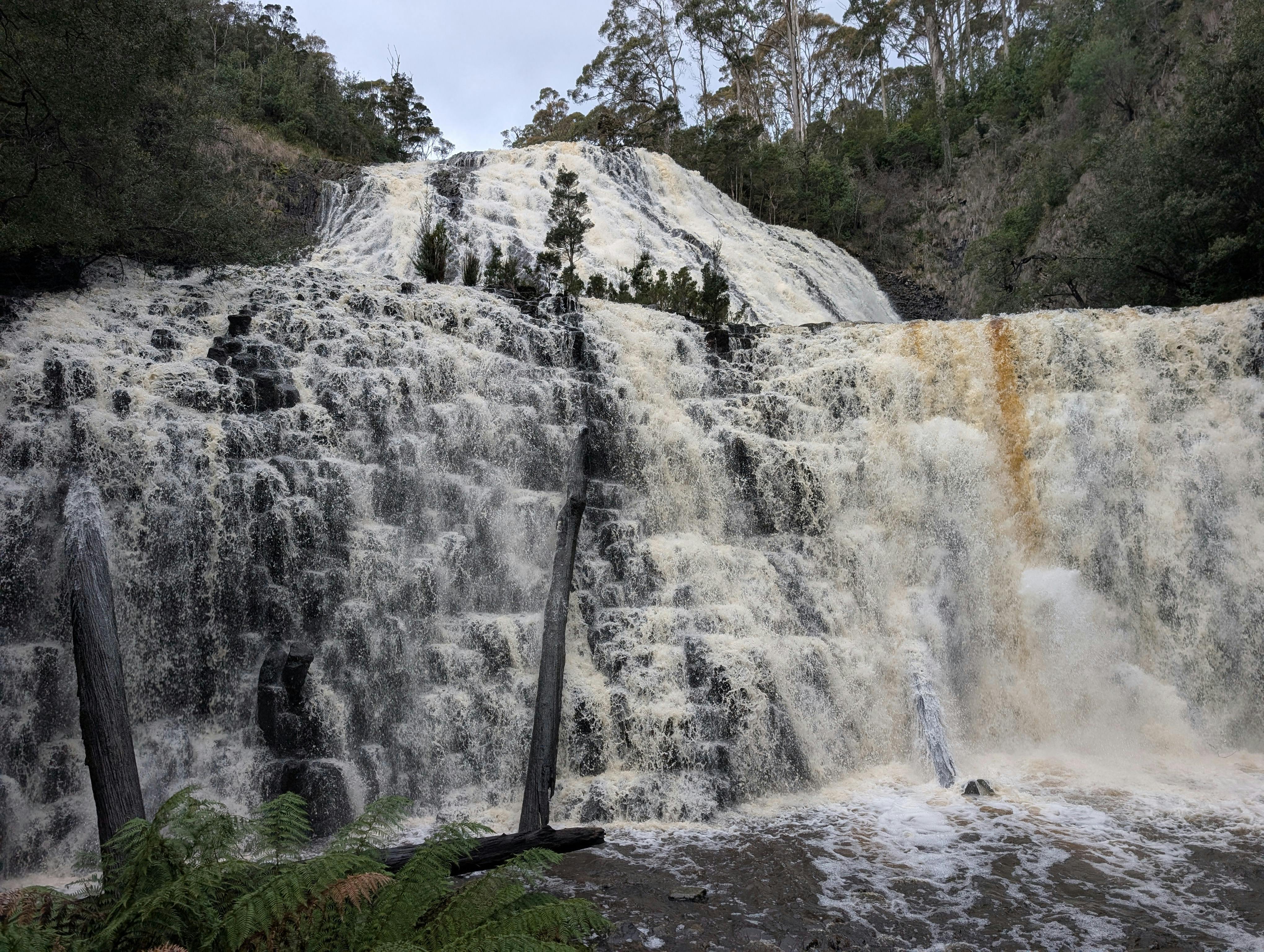 Dip Falls