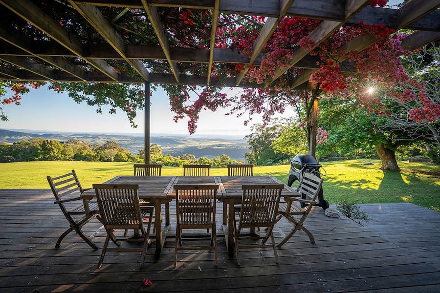 Alfresco Dining