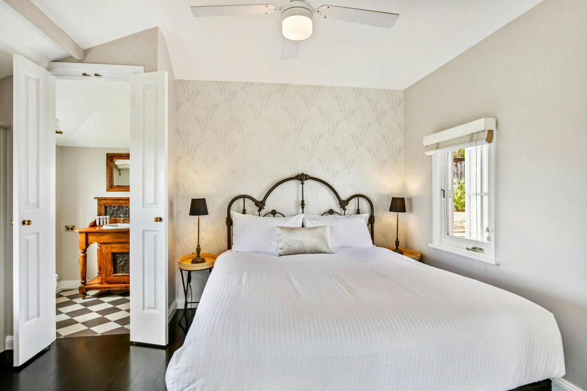 Hyams Beach Seaside Cottages