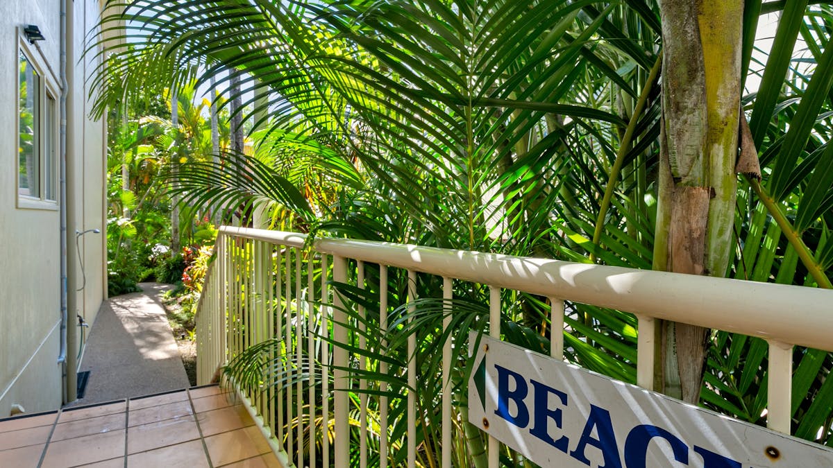 Path to Beach