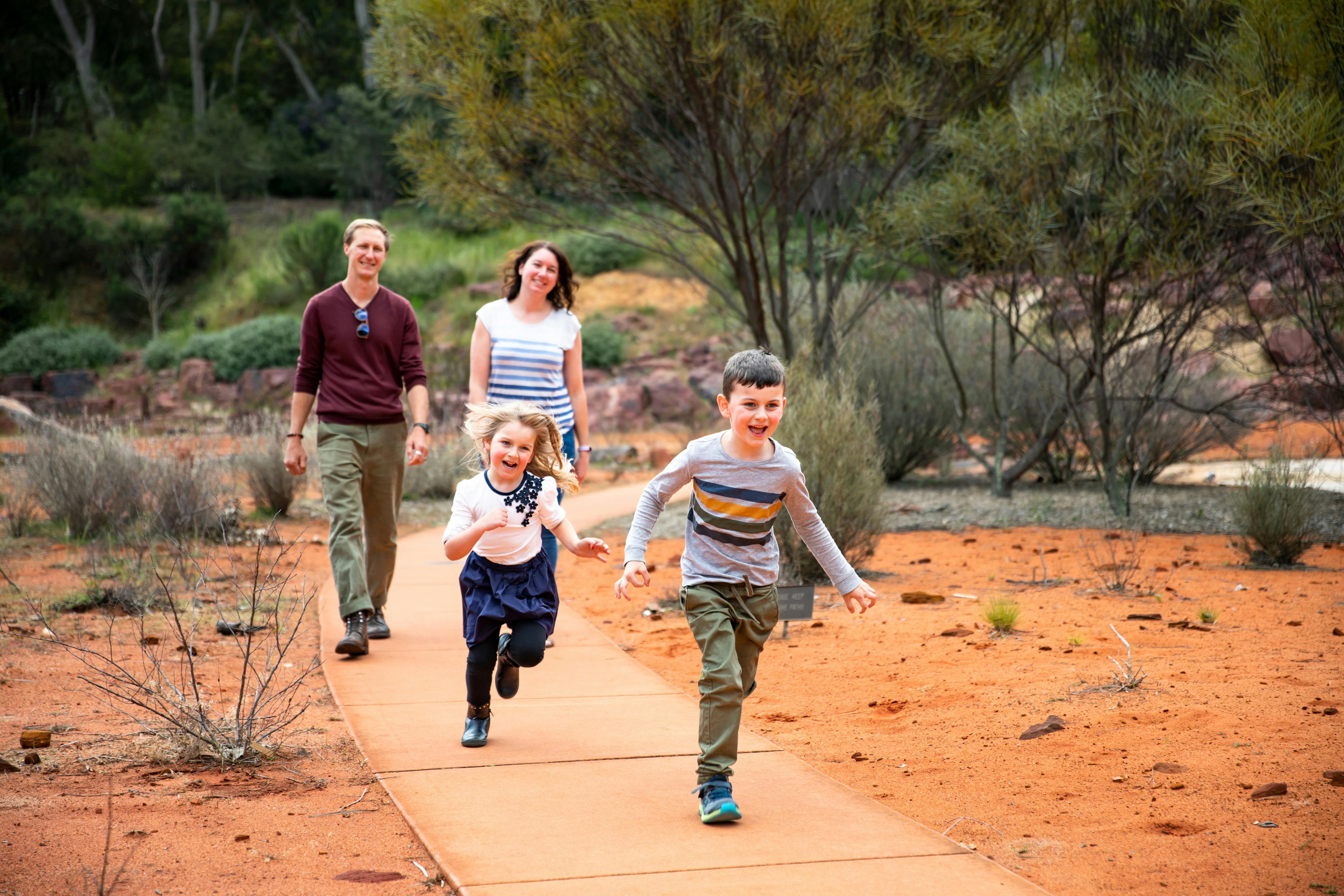 Image of 2 adults and 2 children