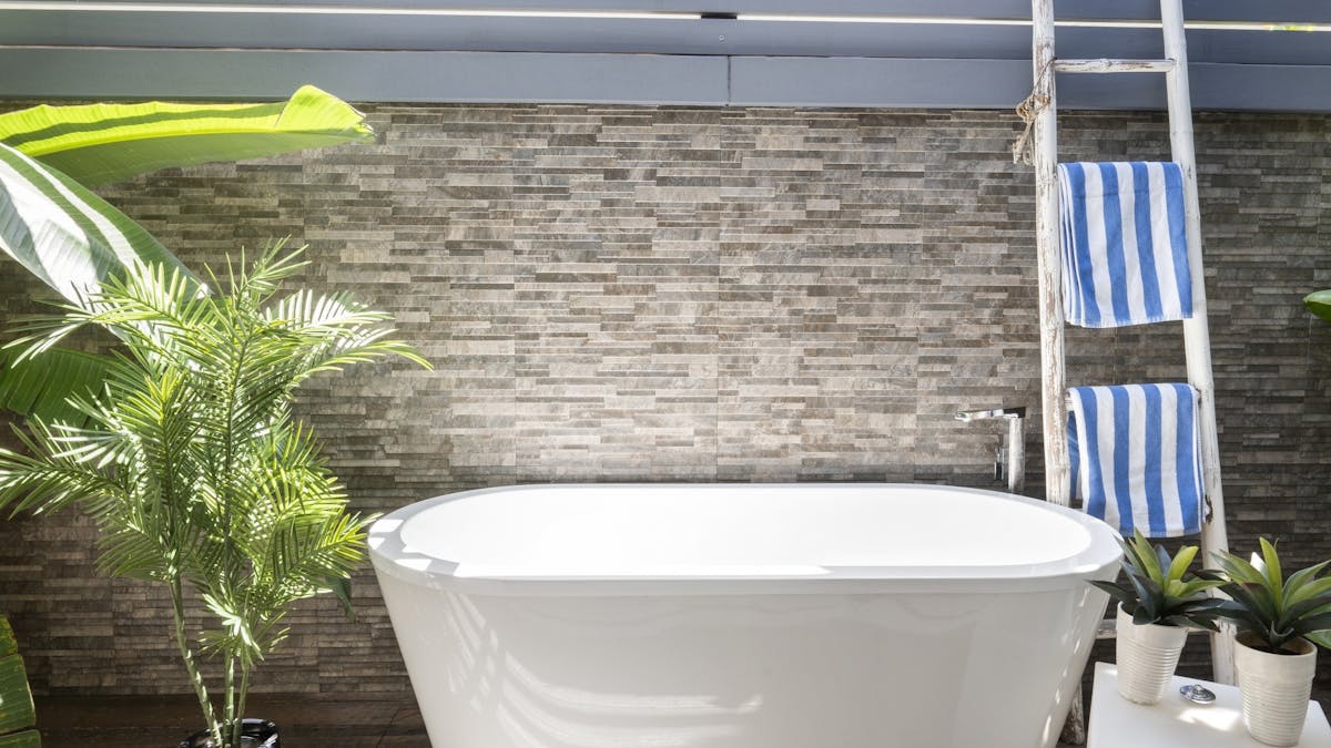 Outdoor Bath