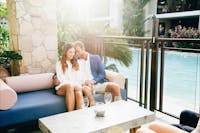 Poolside romance and drinks at Aluco Bar