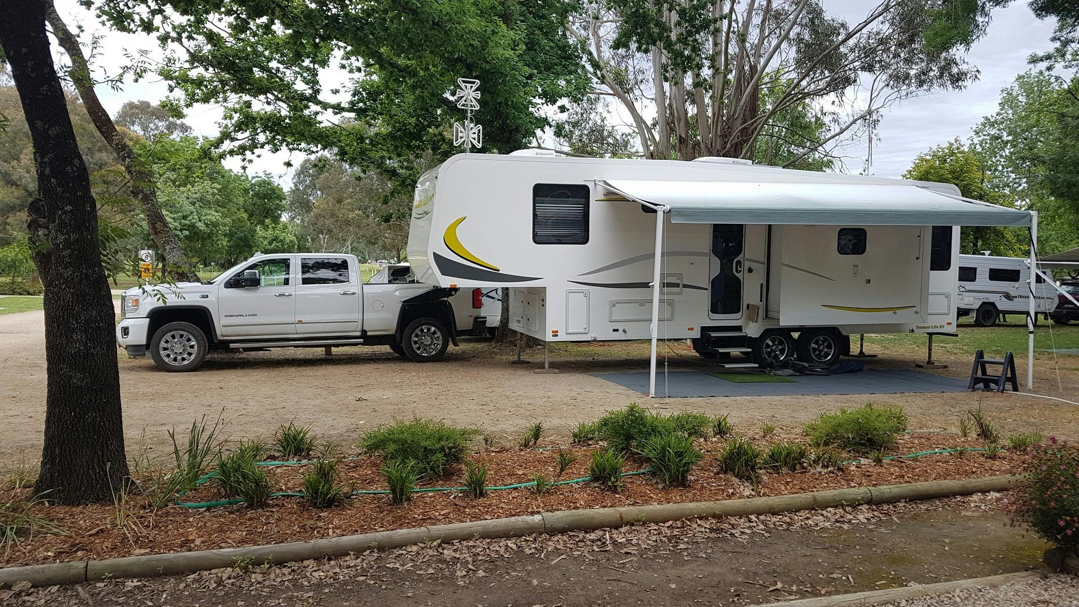 Valley View Caravan Park accommodates vehicles of all sizes