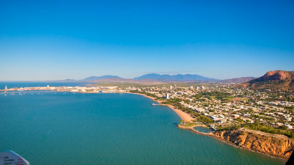 Cape Cleveland Scenic Flight - Townsville Helicopters