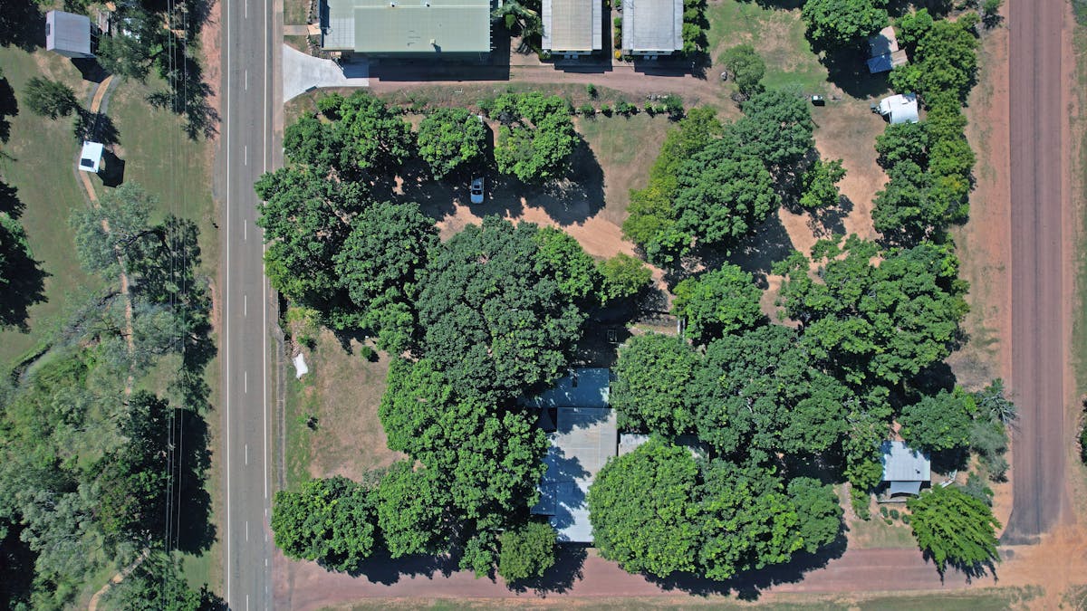 Large shady powered sites