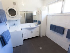 modras apartments bathroom