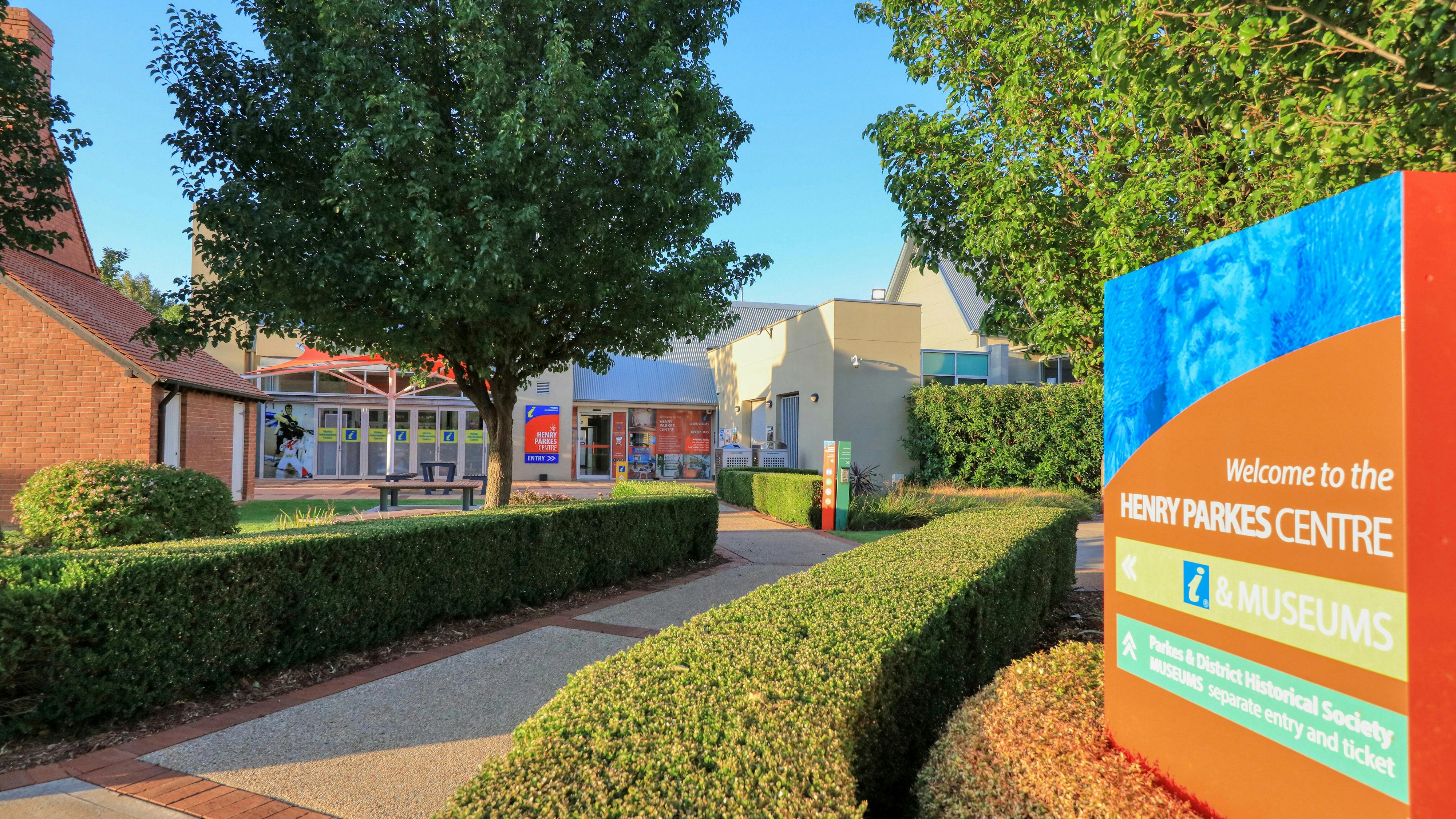 Parkes Visitor Information Centre