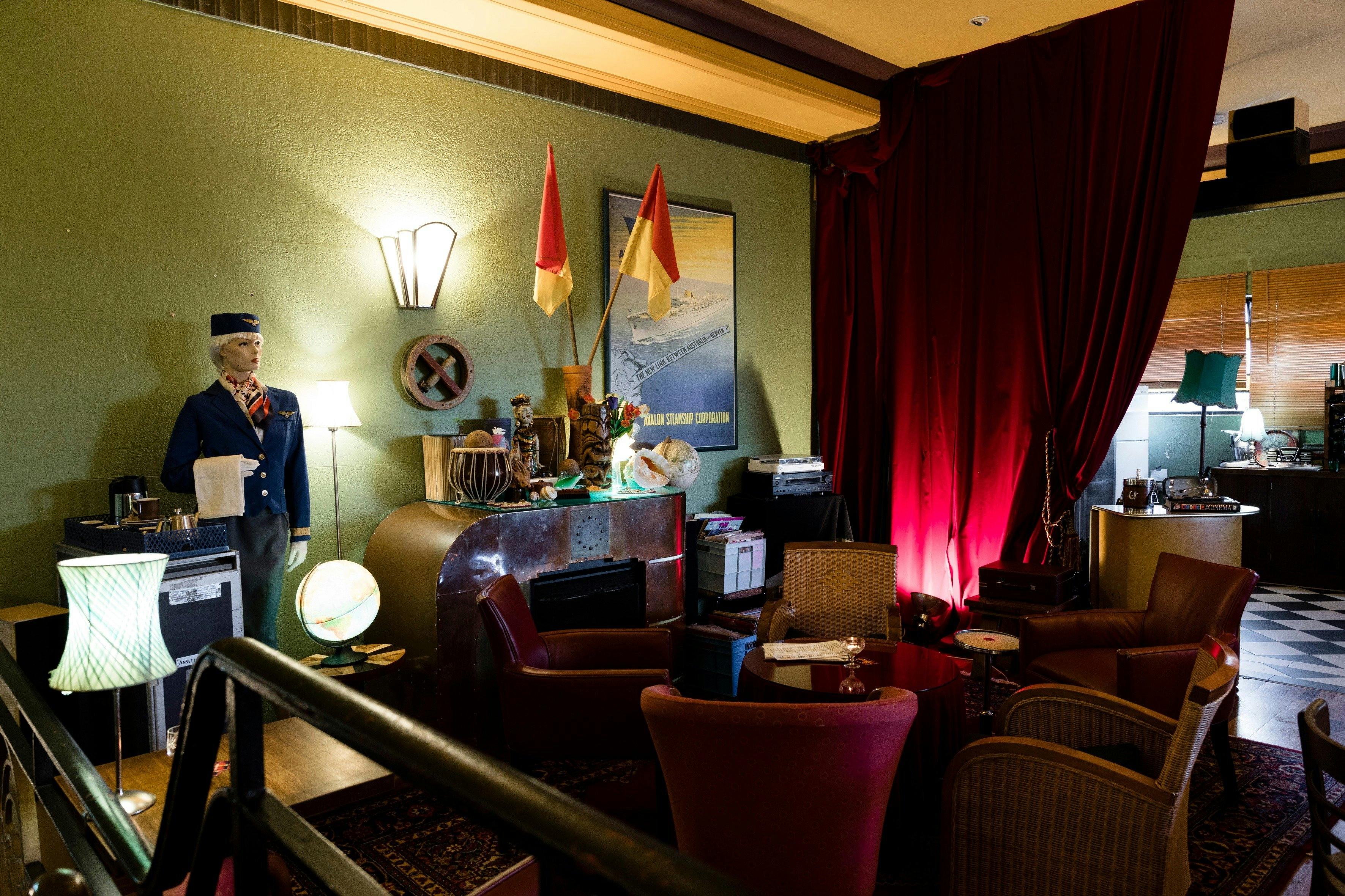 Avalon cocktail lounge