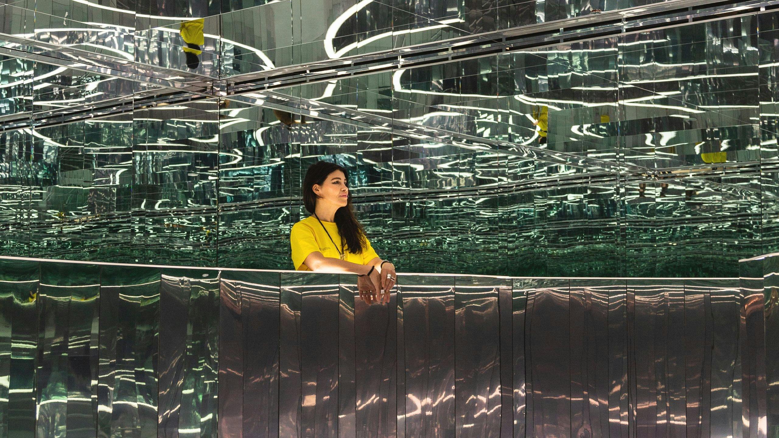 Es Devlin in ‘Forest of Us’, Superblue Miami, 2021. Image: Andrea Mora. Courtesy of Es Devlin Studio