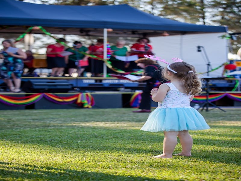 yass community christmas carols nsw holidays christmas 2019 travel deals
