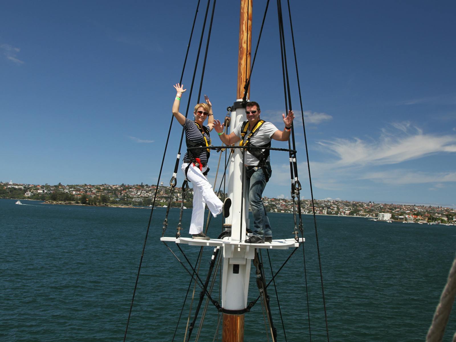 Mast climb