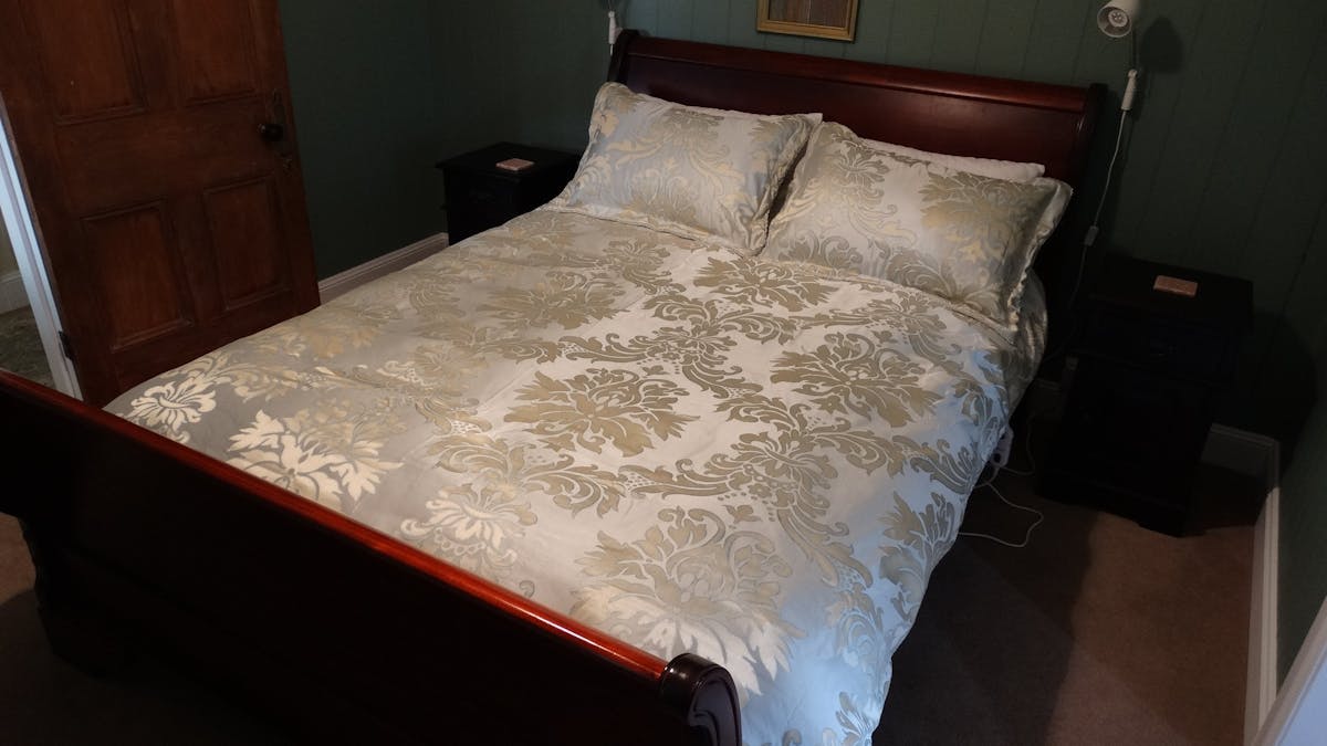 Queen Bedroom 1