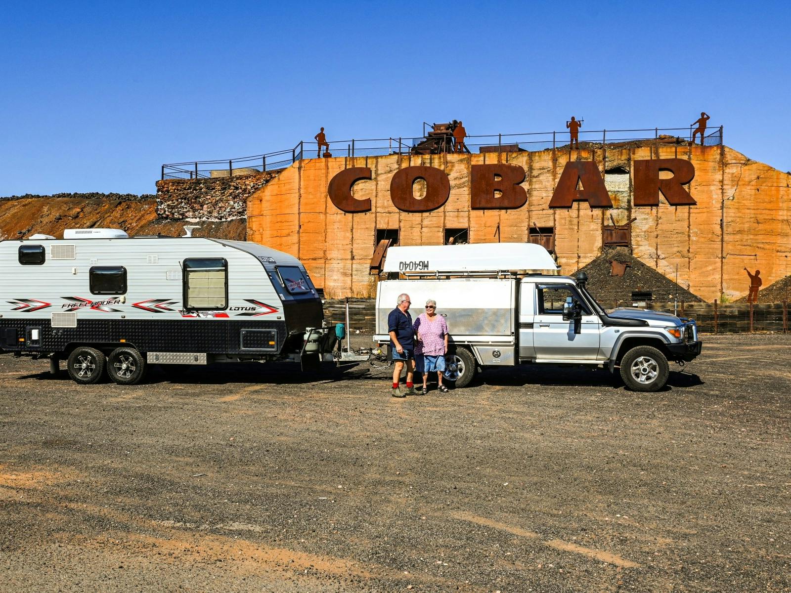 Cobar Signs The Cobar Sign | NSW Holidays & Accommodation, Things to Do ...