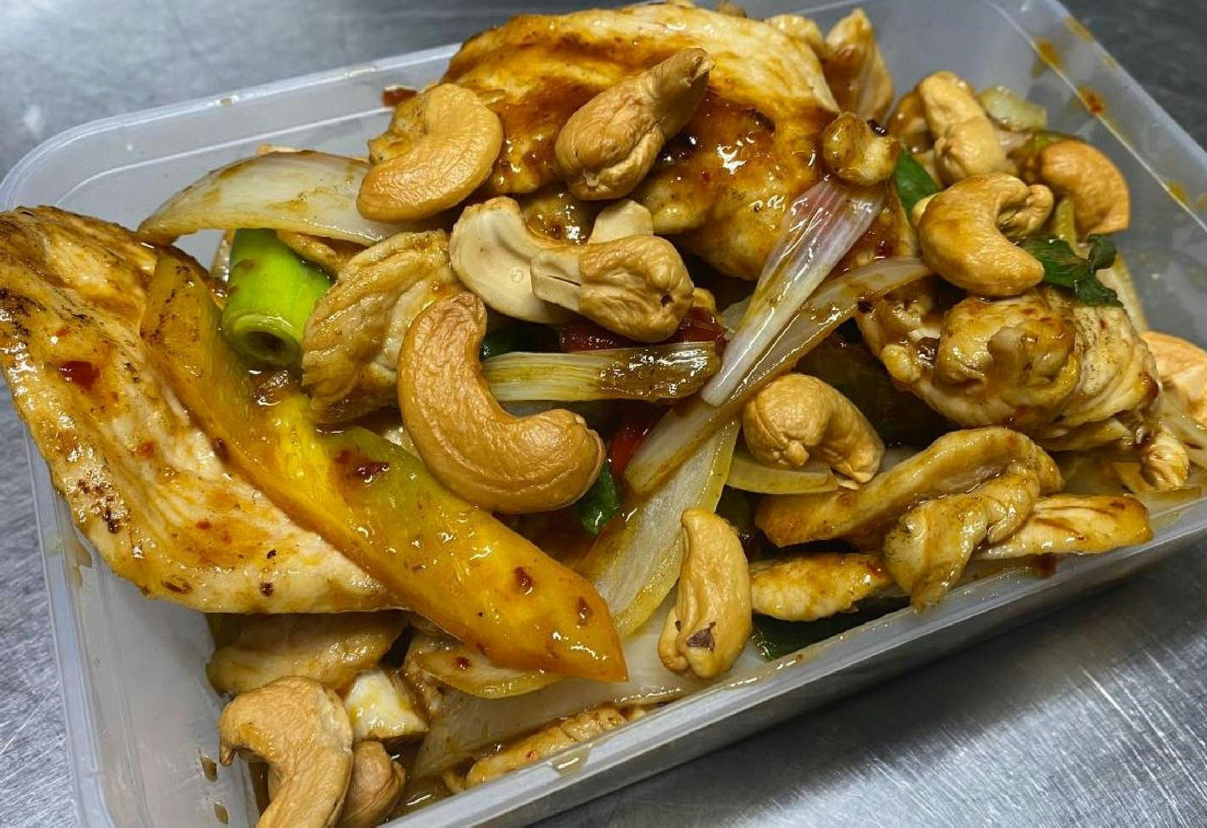 chicken in cashews