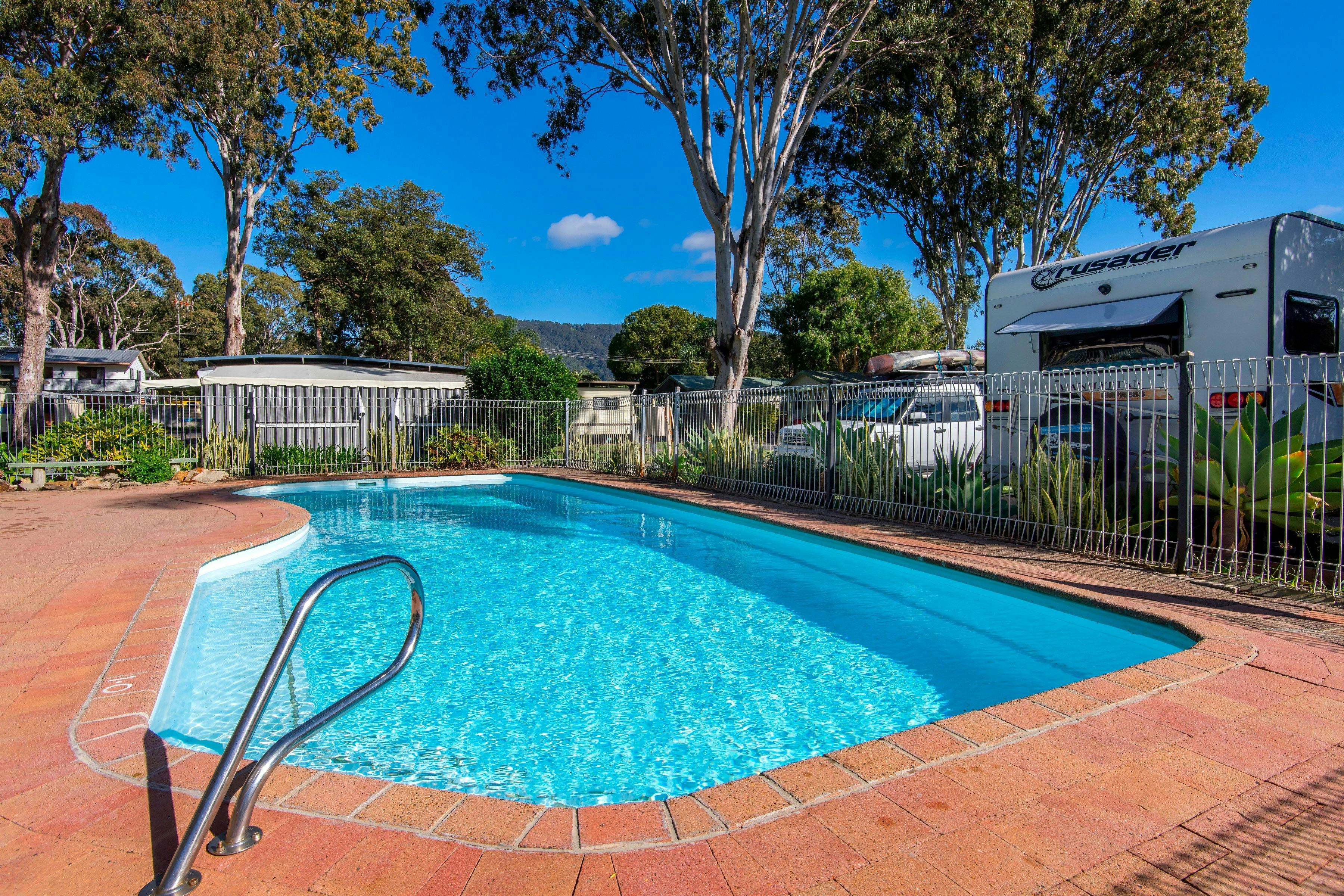 Caravan park swimming pool pet friendly accommodation mid north coast camden haven dunbogan