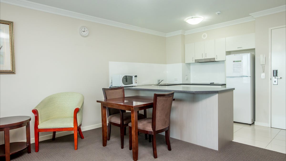 1 Bedroom Unit - Kitchen / Dining
