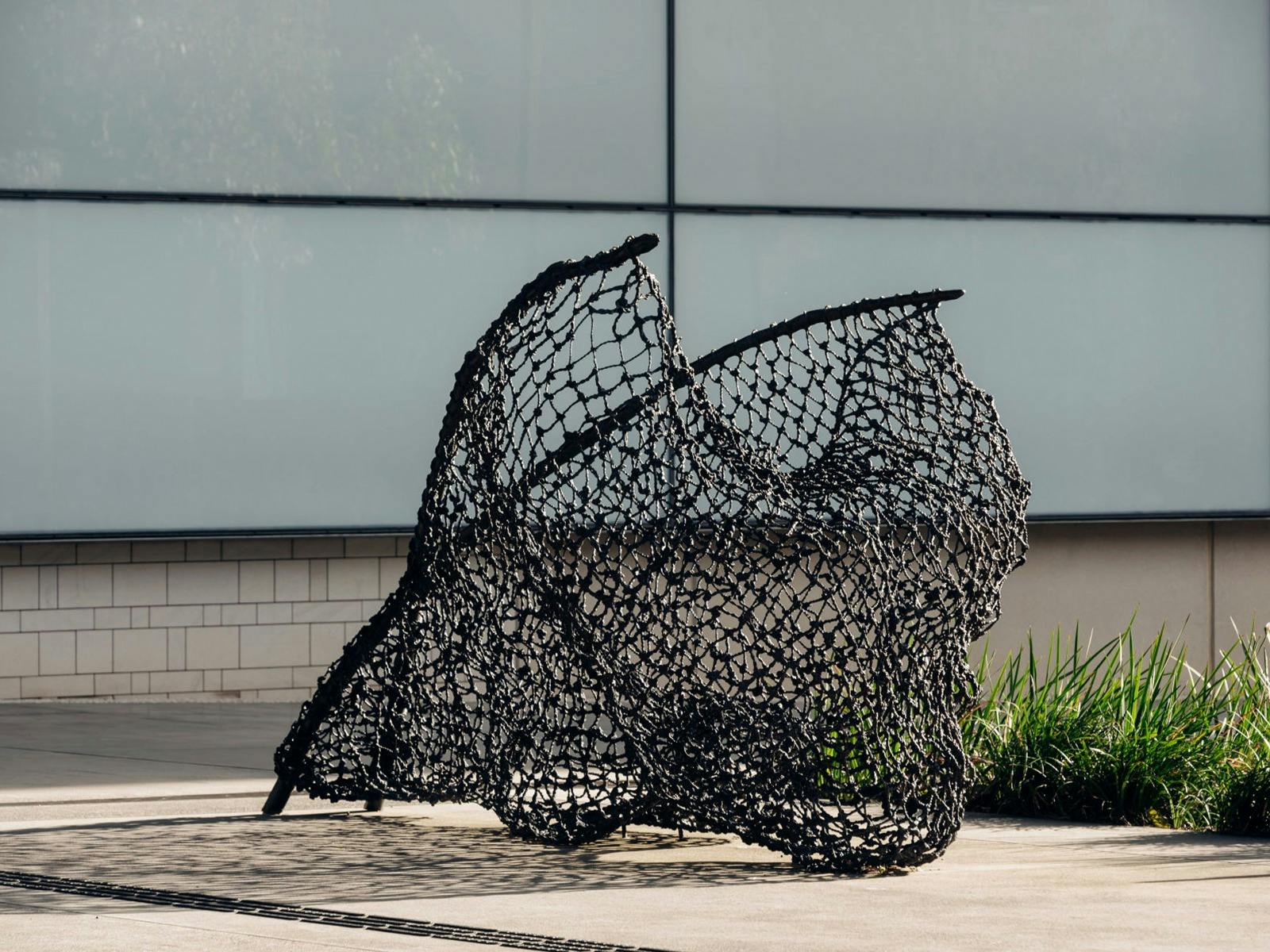 tow row sculpture at GOMA tow row sculpture at GOMA