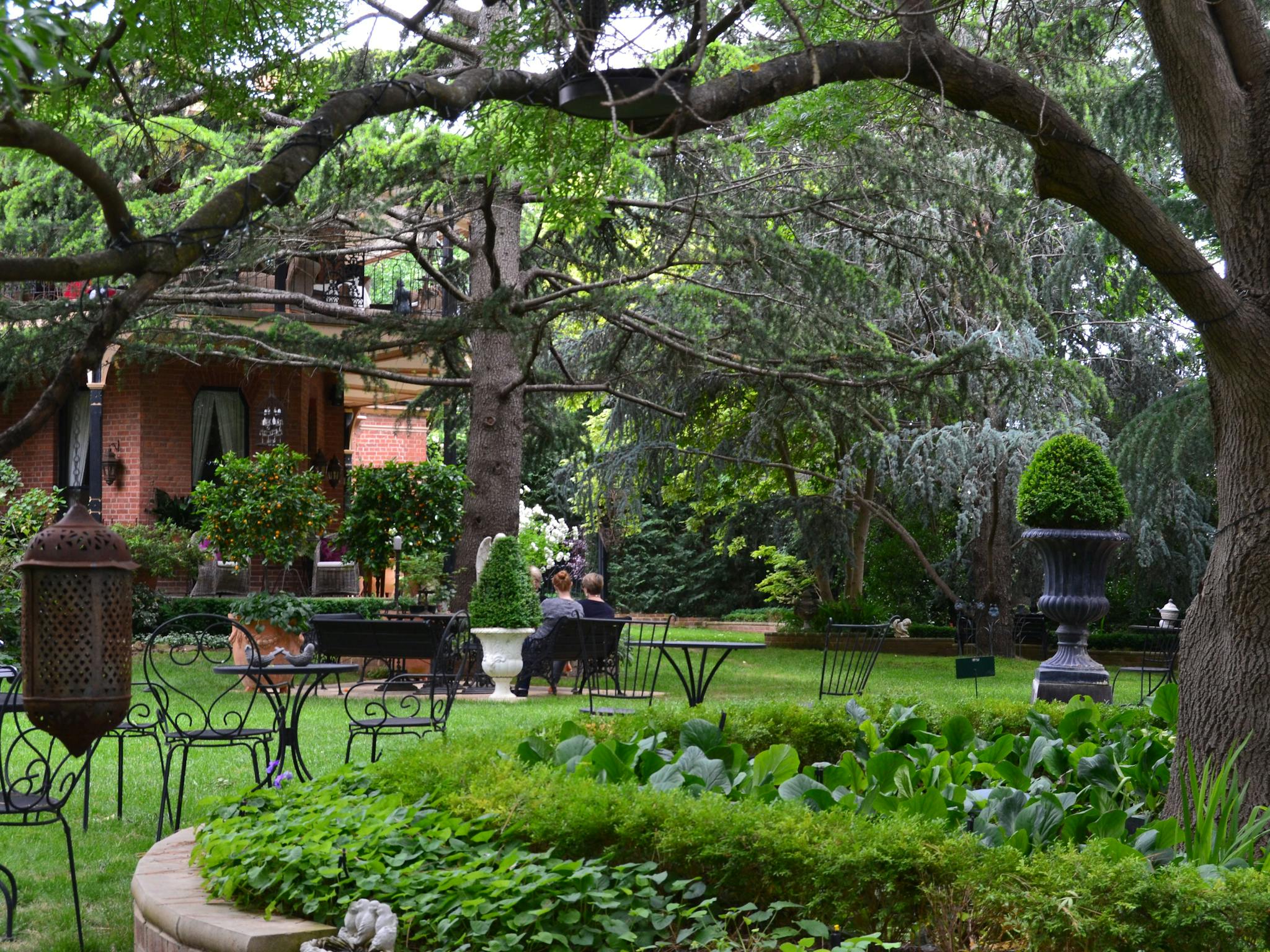Our parkland gardens are cool in Summer and sunny in Winter