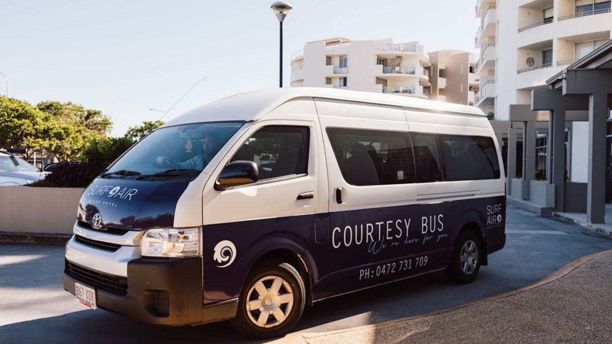 Curtsey Bus