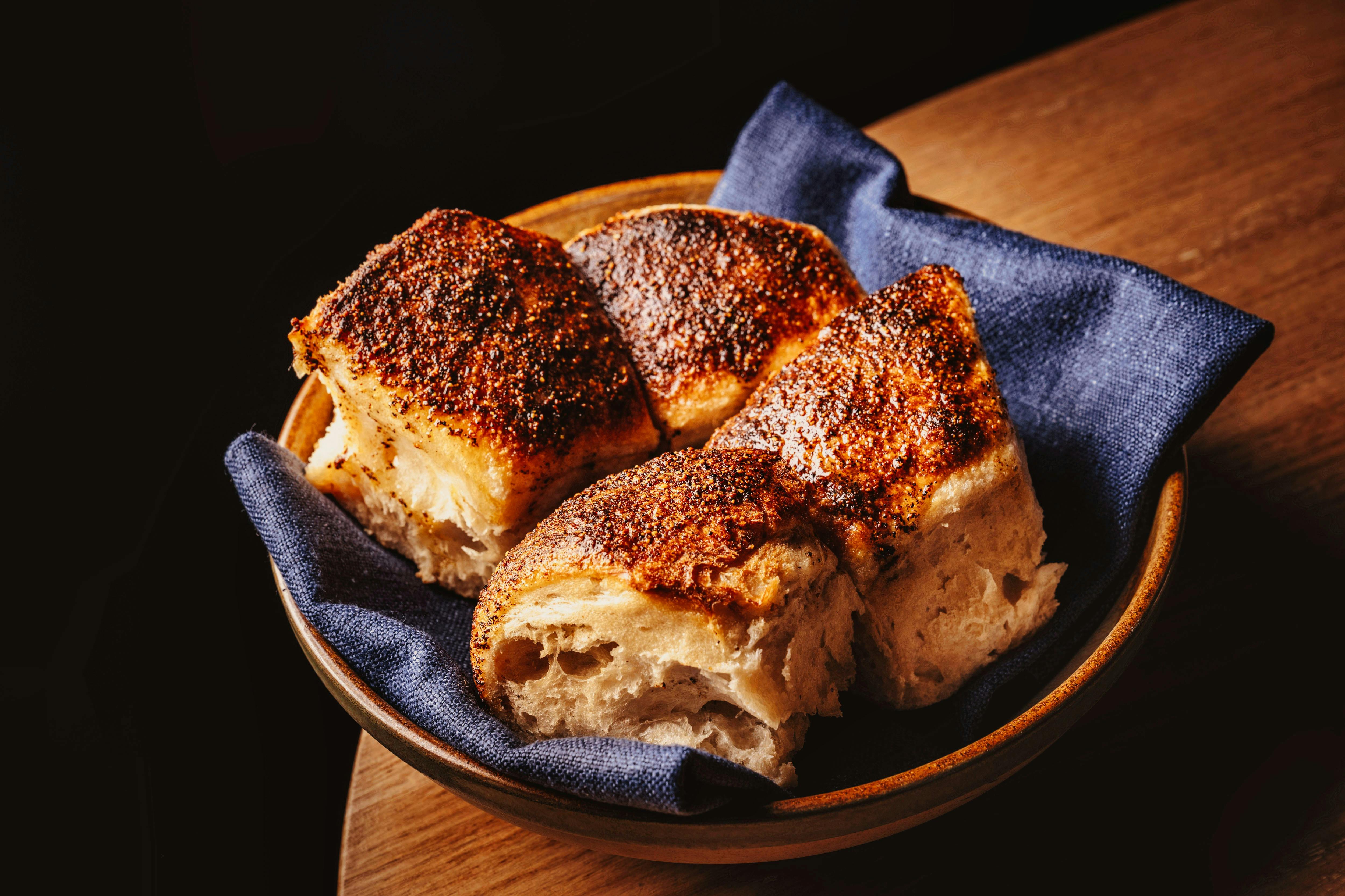 40Res, Wattleseed Bread