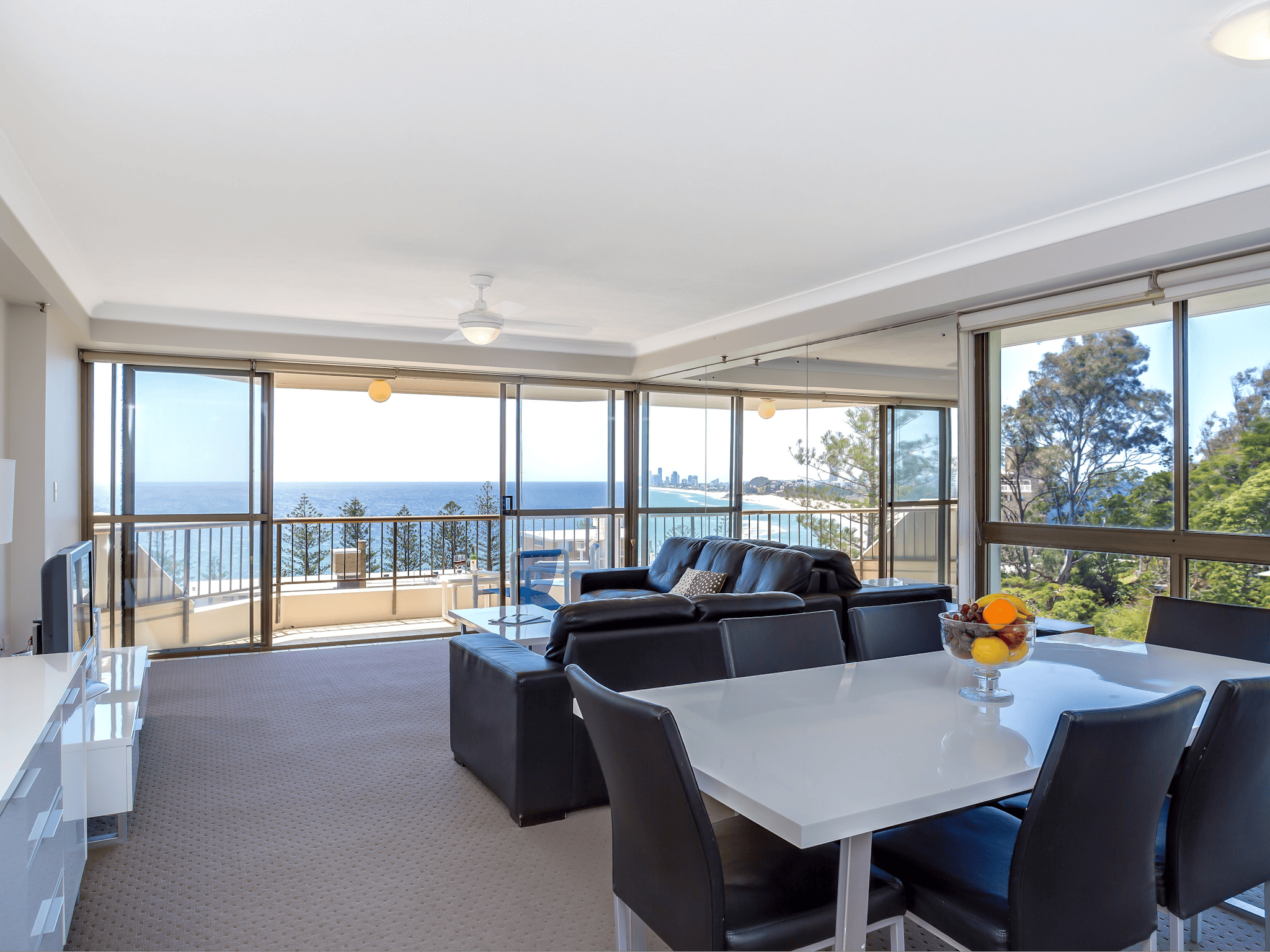 Spacious holiday living on the Gold Coast Spacious holiday living on the Gold Coast