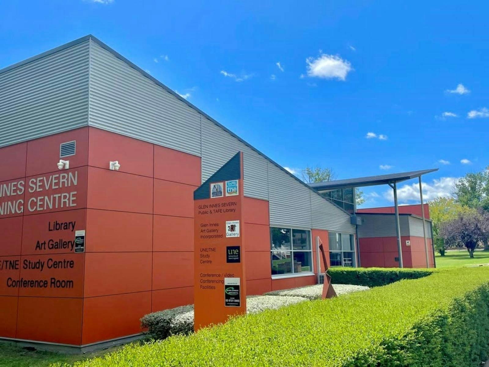 格伦因尼斯塞文公共图书馆和TAFE图书馆举办简·奥斯汀日活动