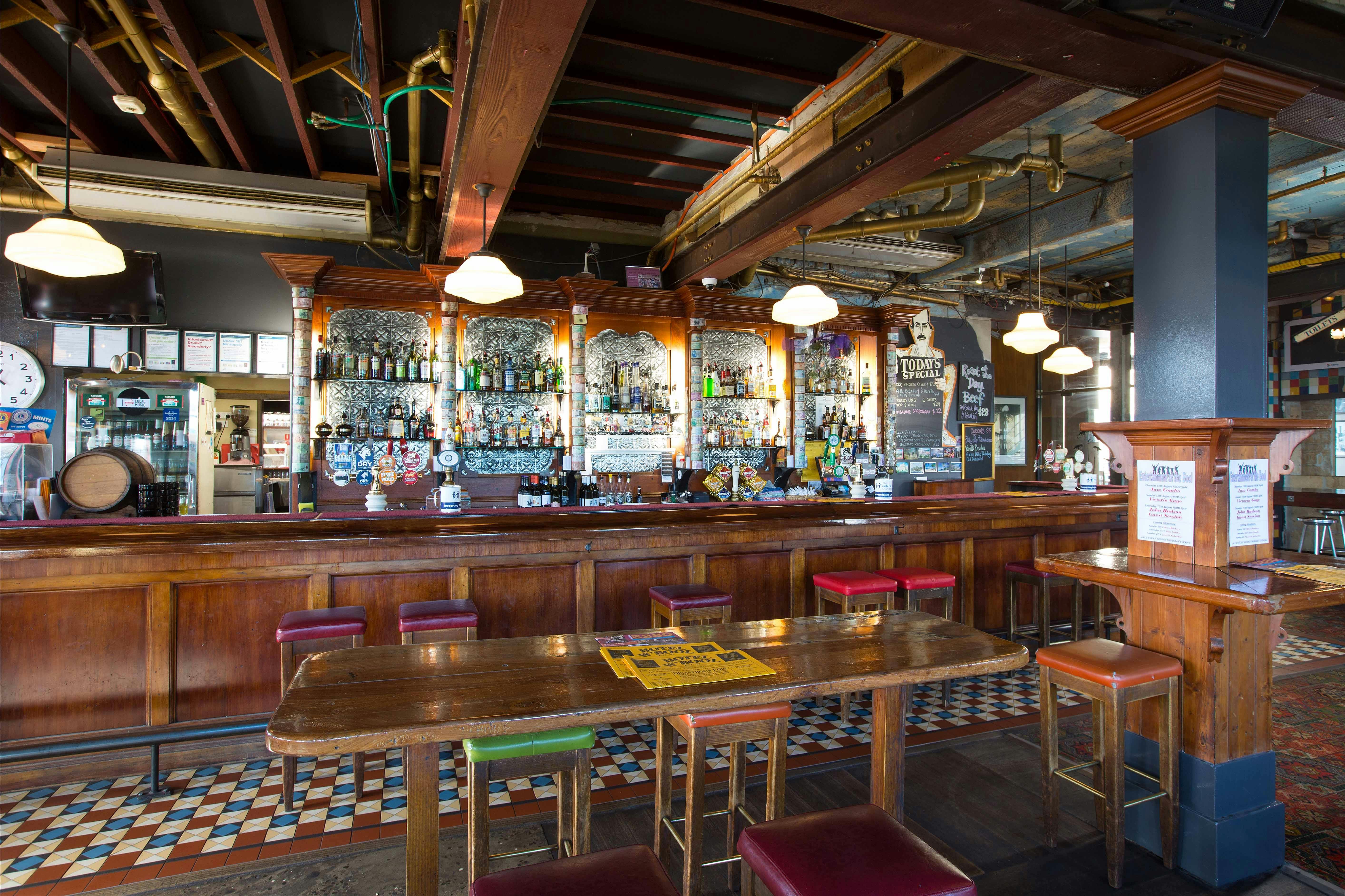 Hotel Warrnambool Bar & Bistro Warrnambool