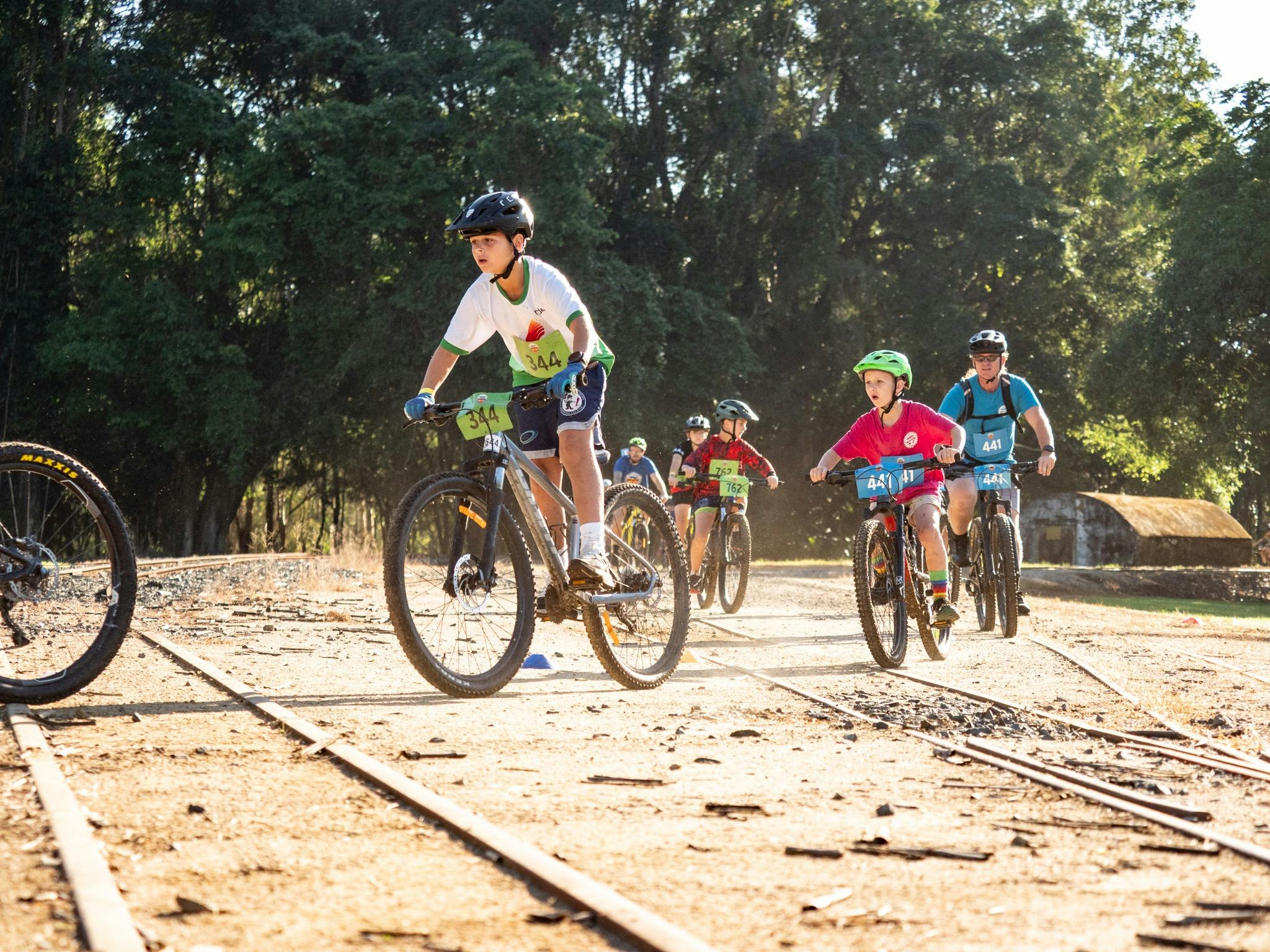 Mini Mach Riders
