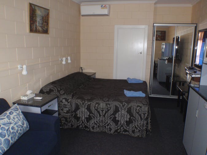 Motel