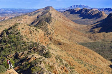 5 Day Mt Giles Explorer Trek: guided hike up a desert peak