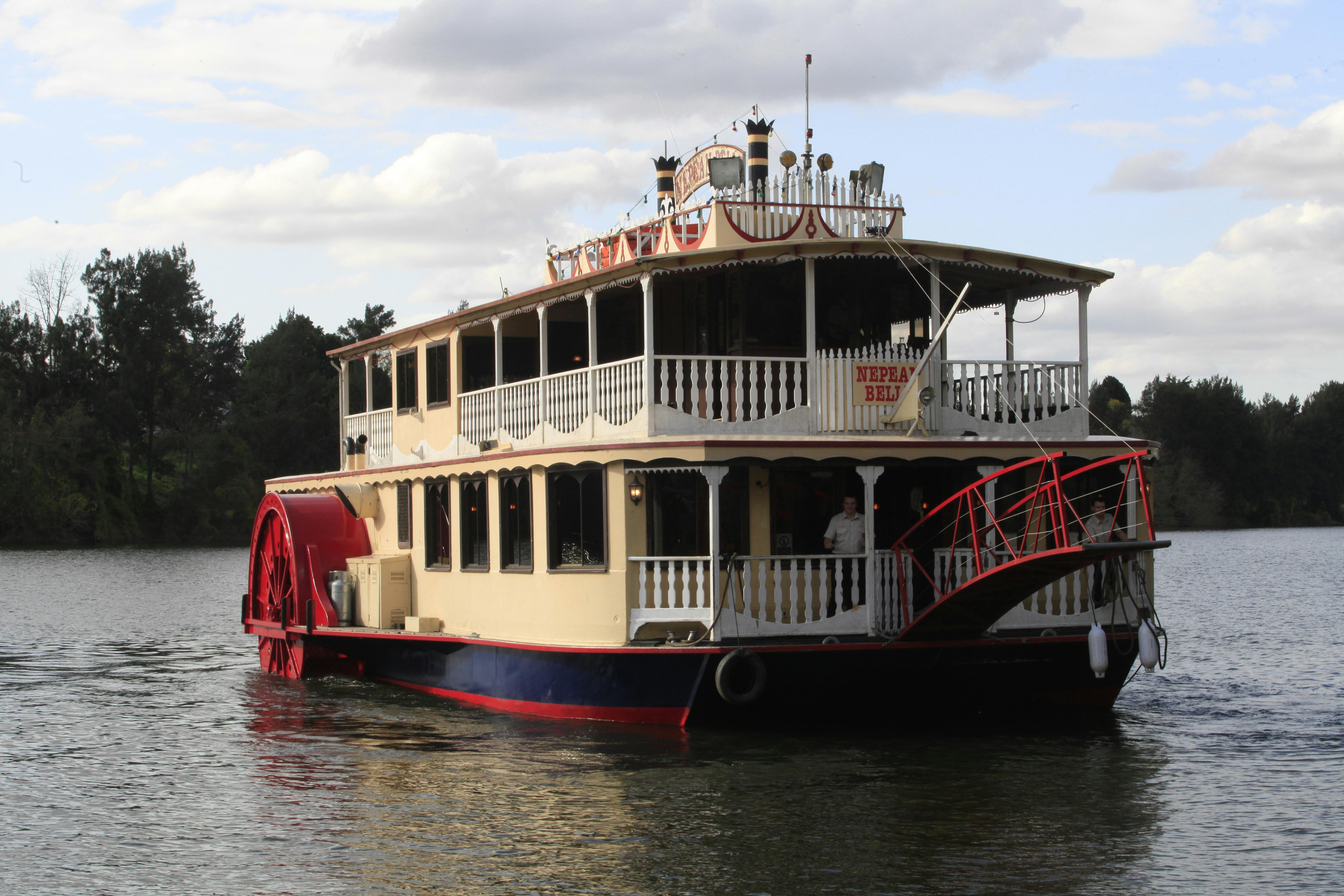 Nepean Belle Paddlewheeler