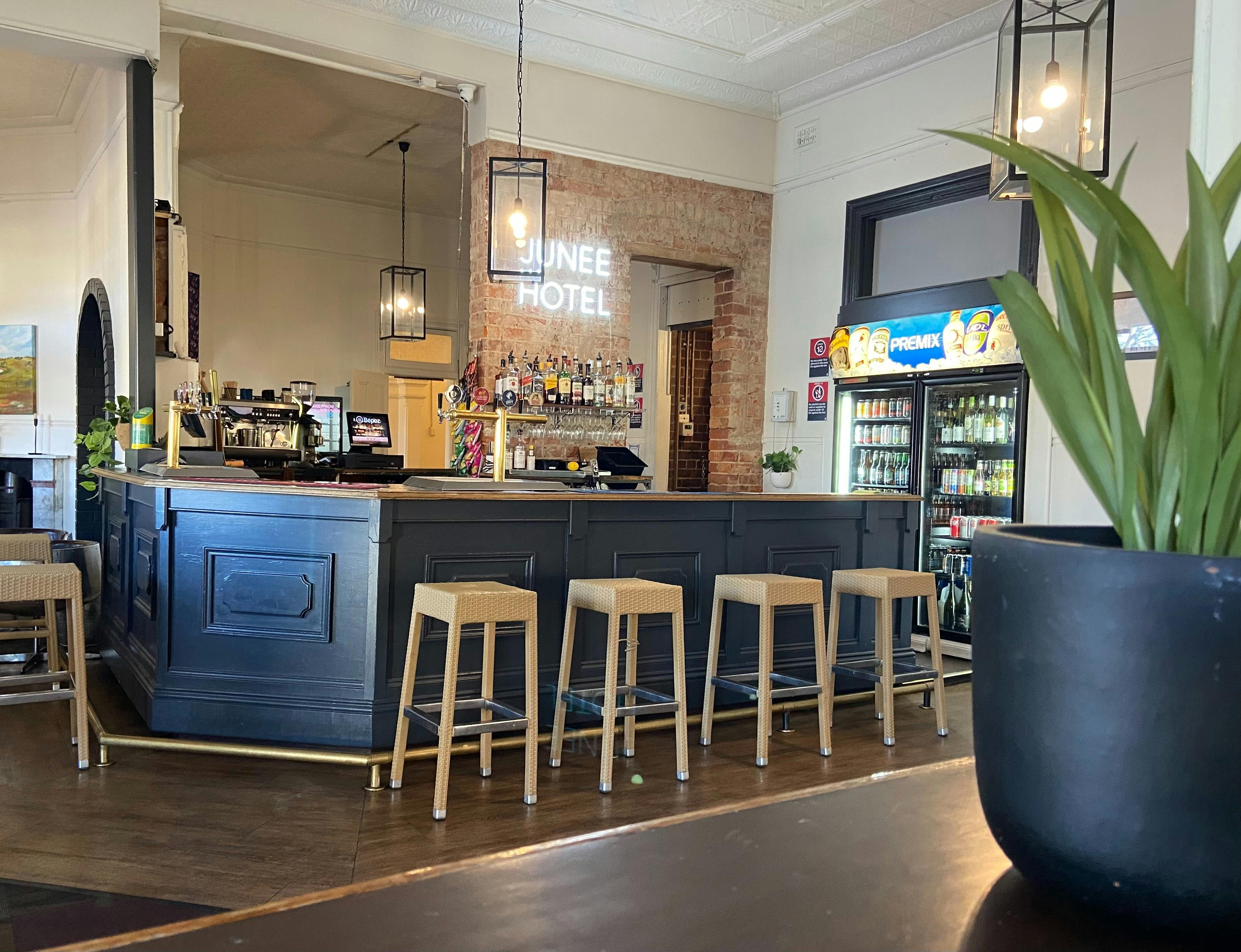 Junee Hotel