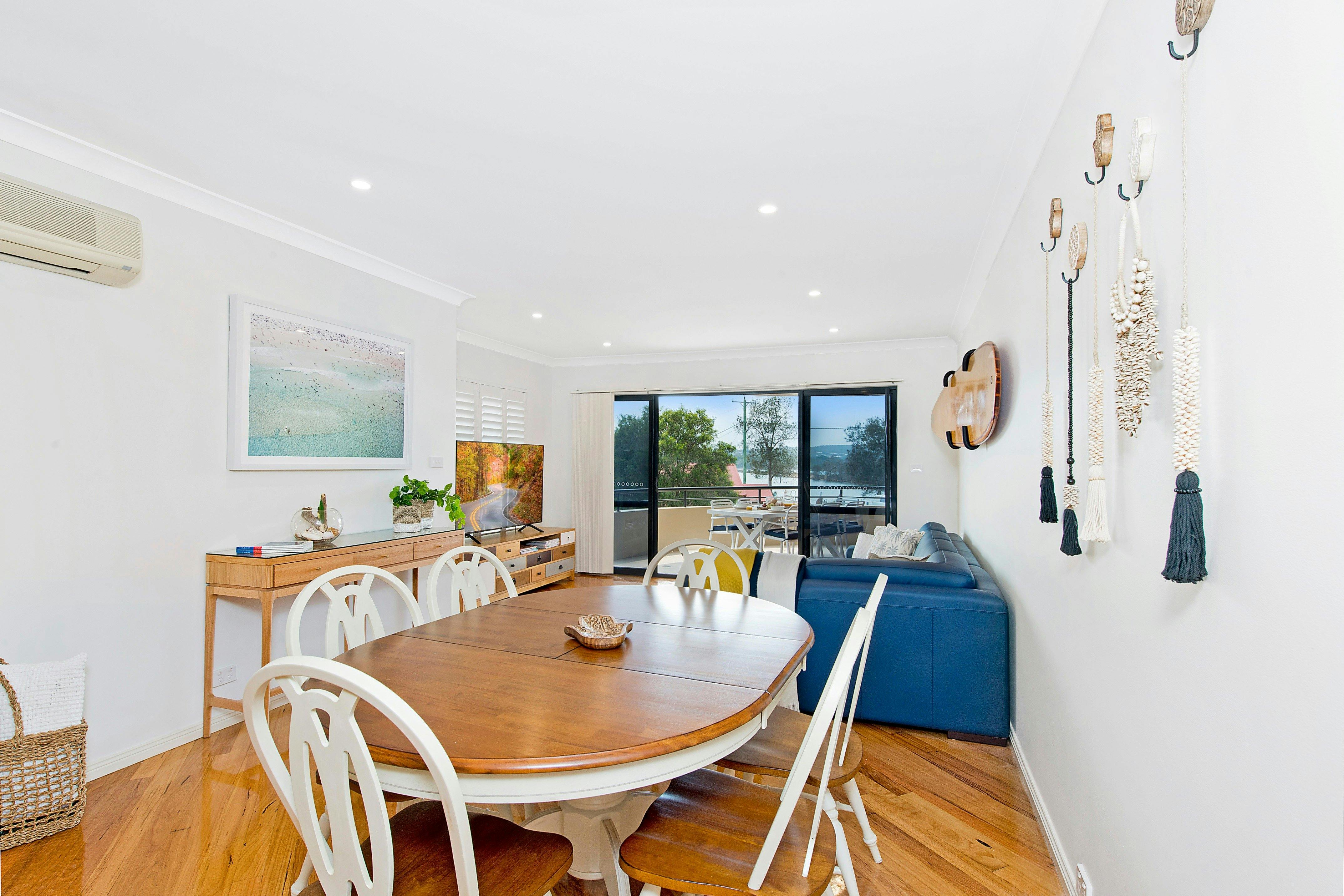 개방형 다이닝 및 라운지