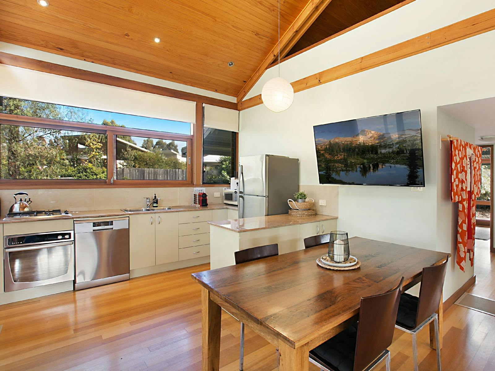 The Japanese Tea House dining area
