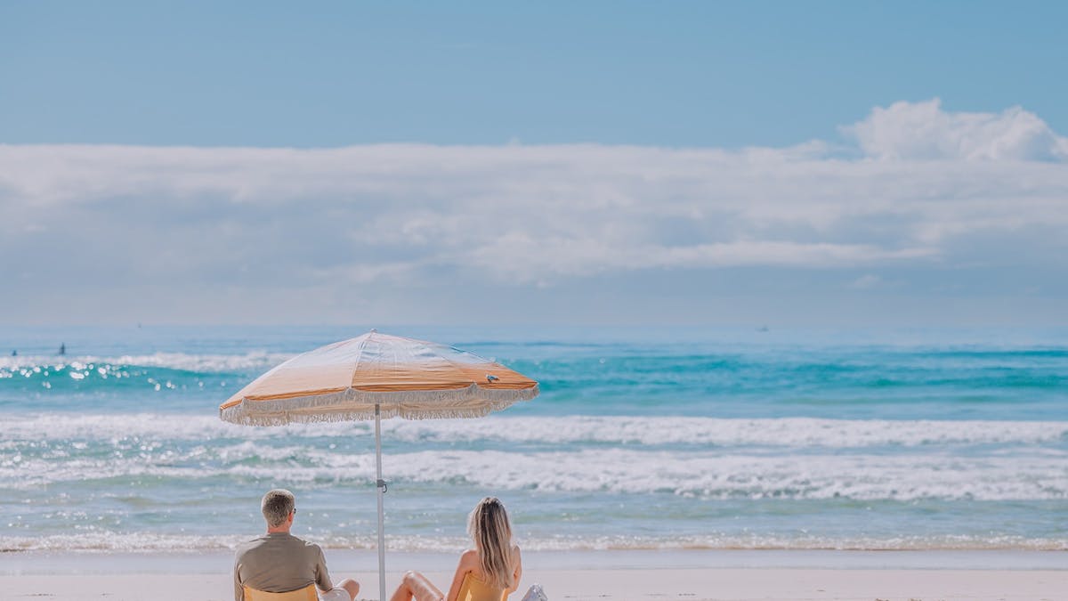 Relaxing on Main Beach