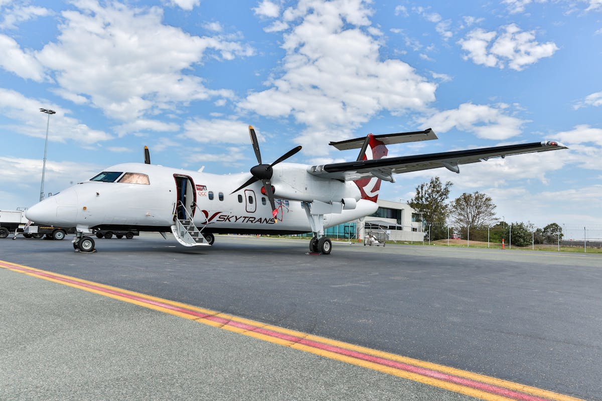 Dash 8