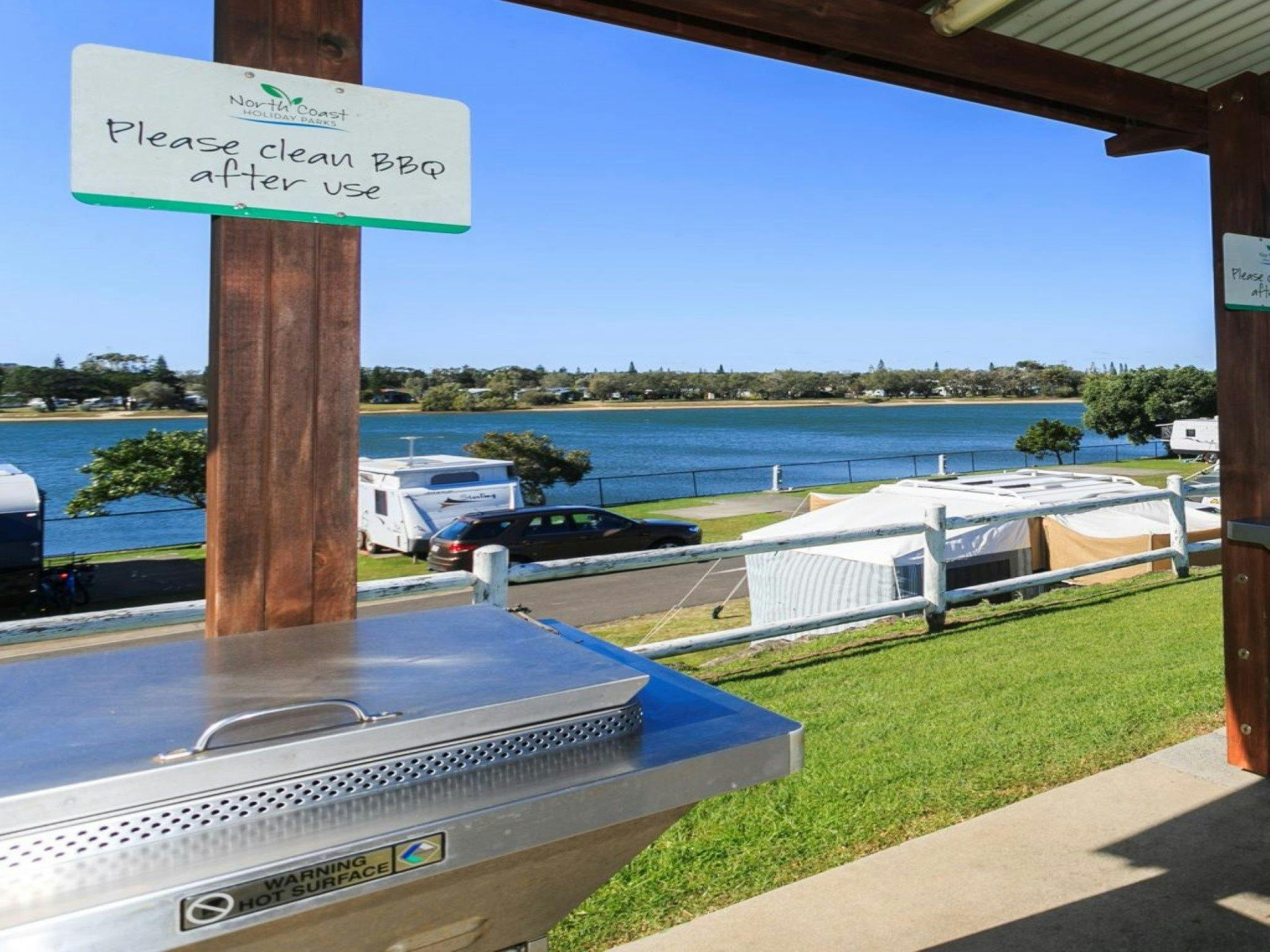 Reflections Holiday Parks Shaws Bay BBQ Area