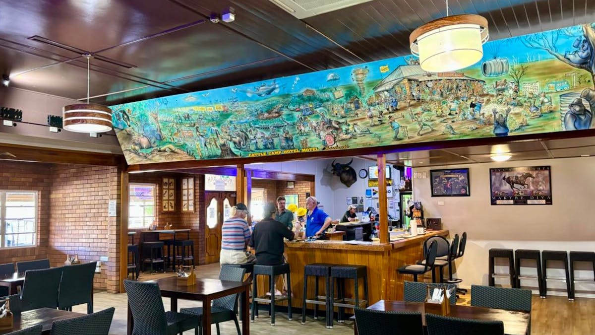 Bar and Dining