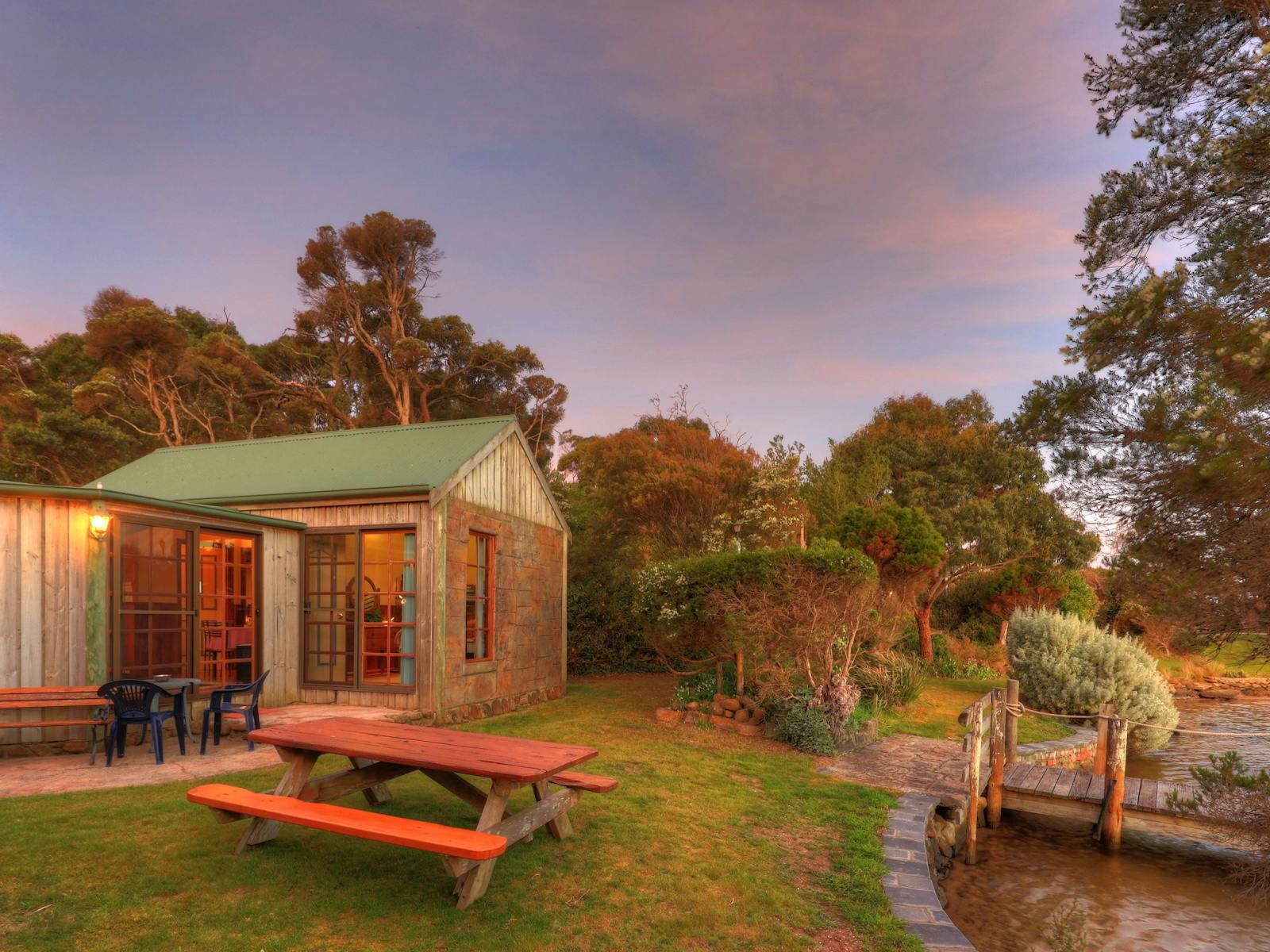 Jetty Cabin