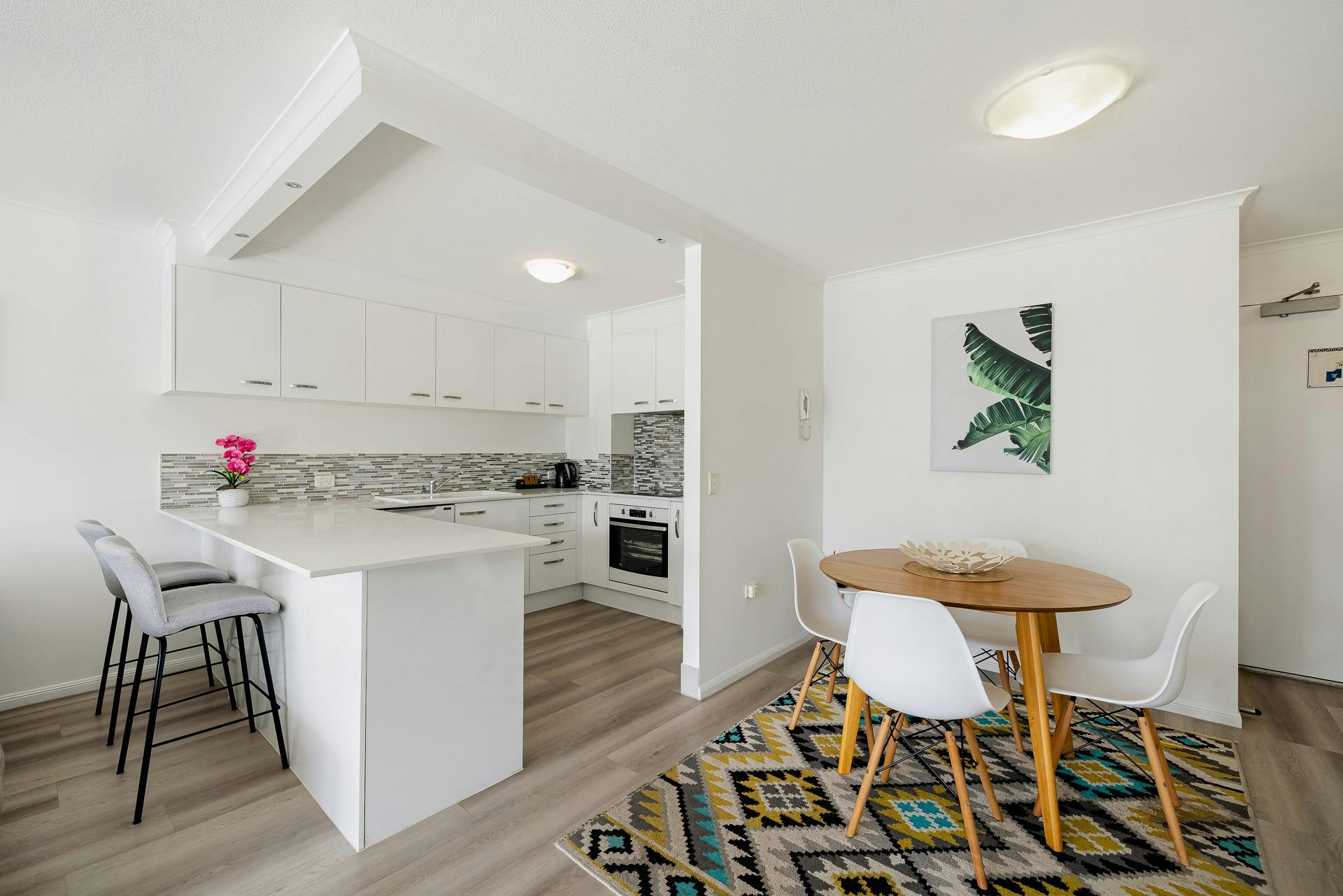 1 Bedroom Apartment with Ocean View Floors - 1-5