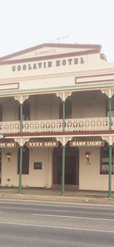 Southern-Railway-Hotel-Coolavin-pub-goulburn-accommodation