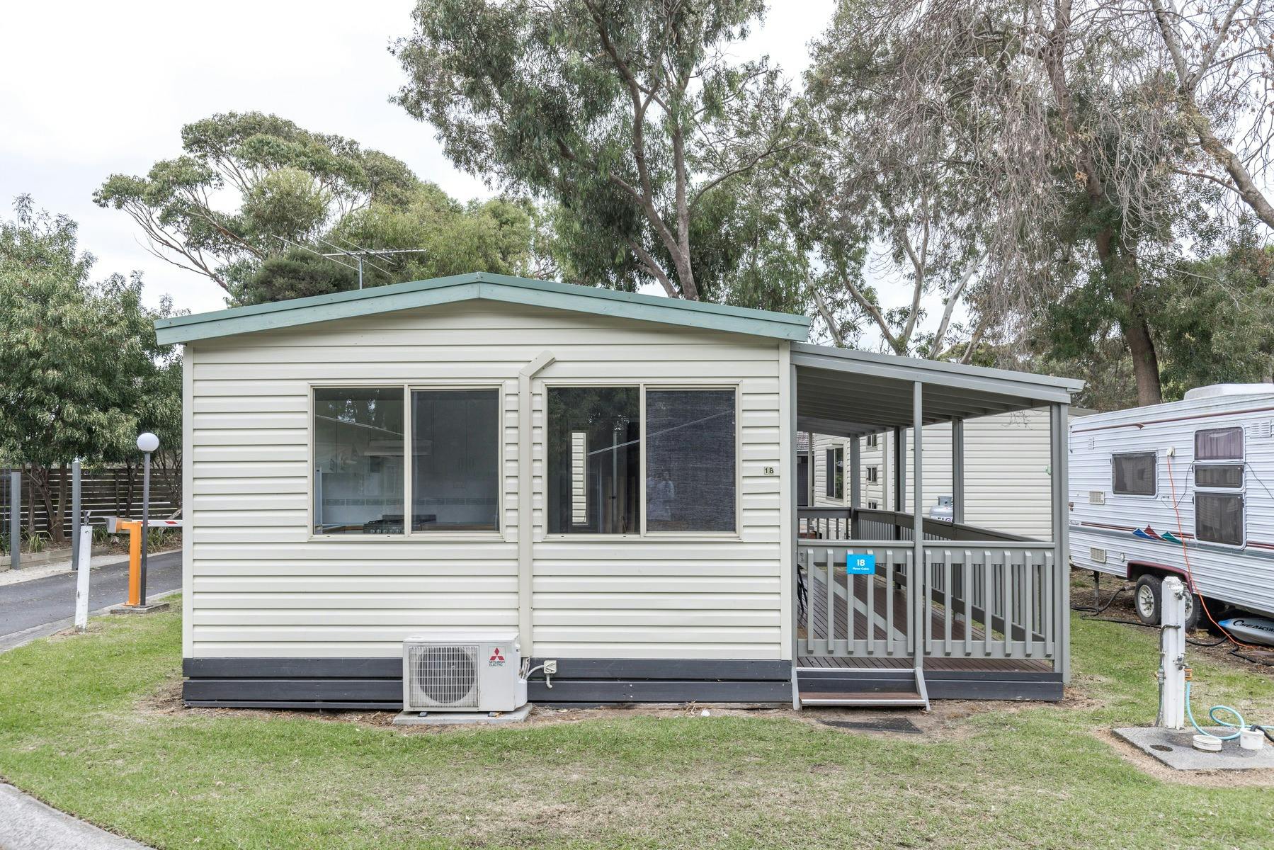 Sheerwater Cabin - Pet Friendly