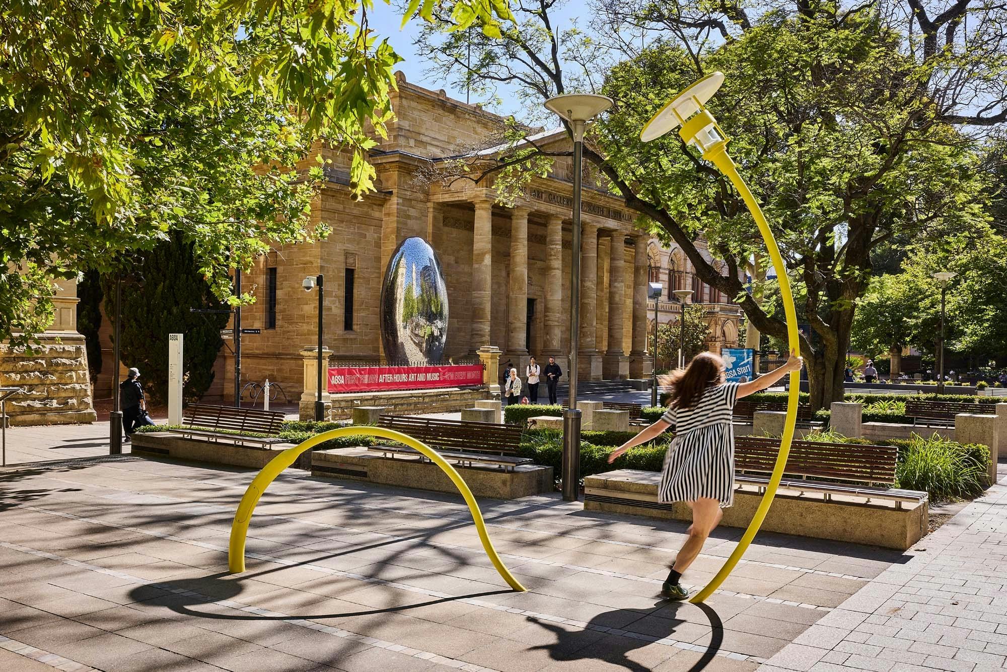 Jeppe Hein: Modified Social Sculptures