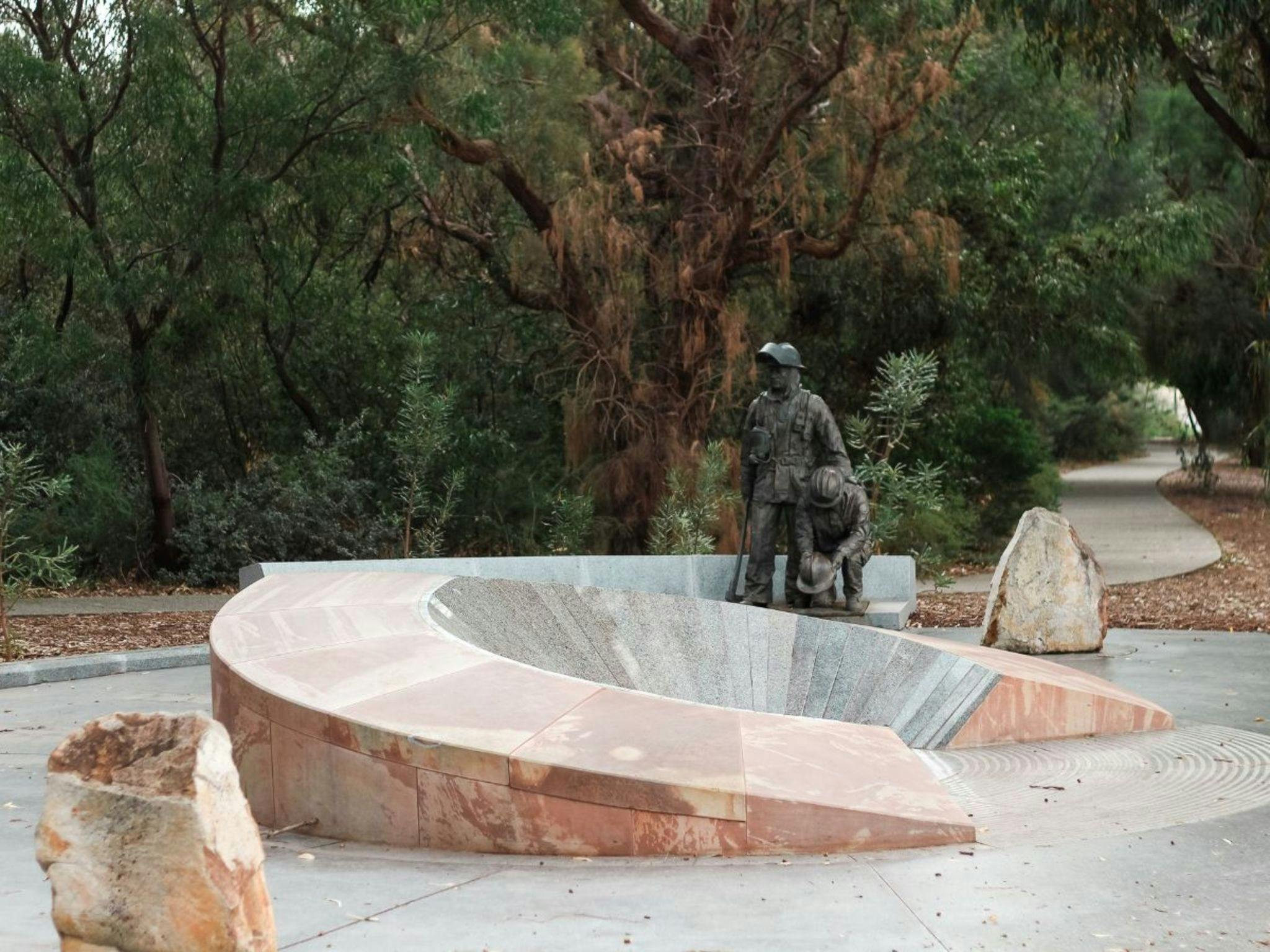 Kings Park Botanicals and Beyond Guided Hike