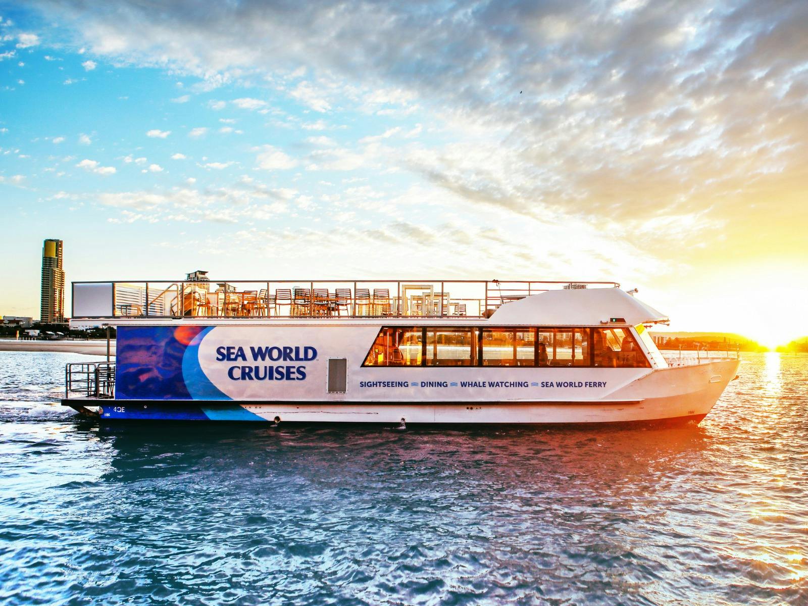 Cruise the Gold Coast waterways in true comfort with Sea World Dining Cruises.