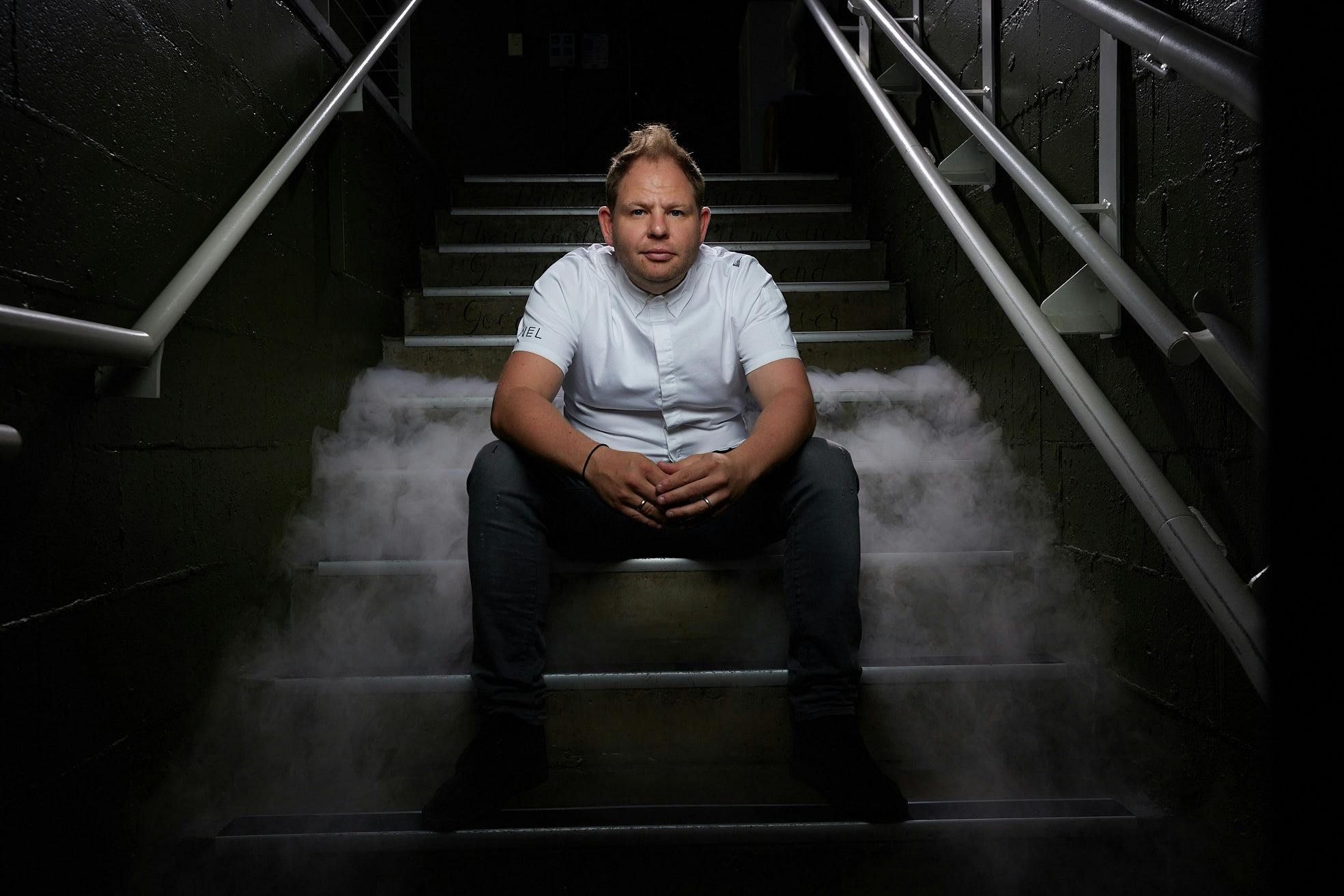 Nelly Robinson - NEl 레스토랑의 수호 주방장/오너