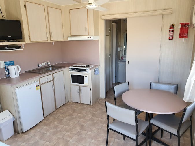 5 BERTH ENSUITE CABIN